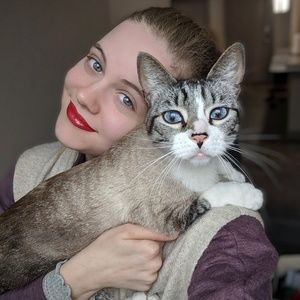 Meet your Posher, Emma